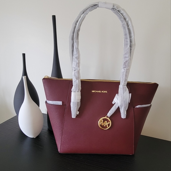 Michael Kors Tote Bag - Picture 1 of 15